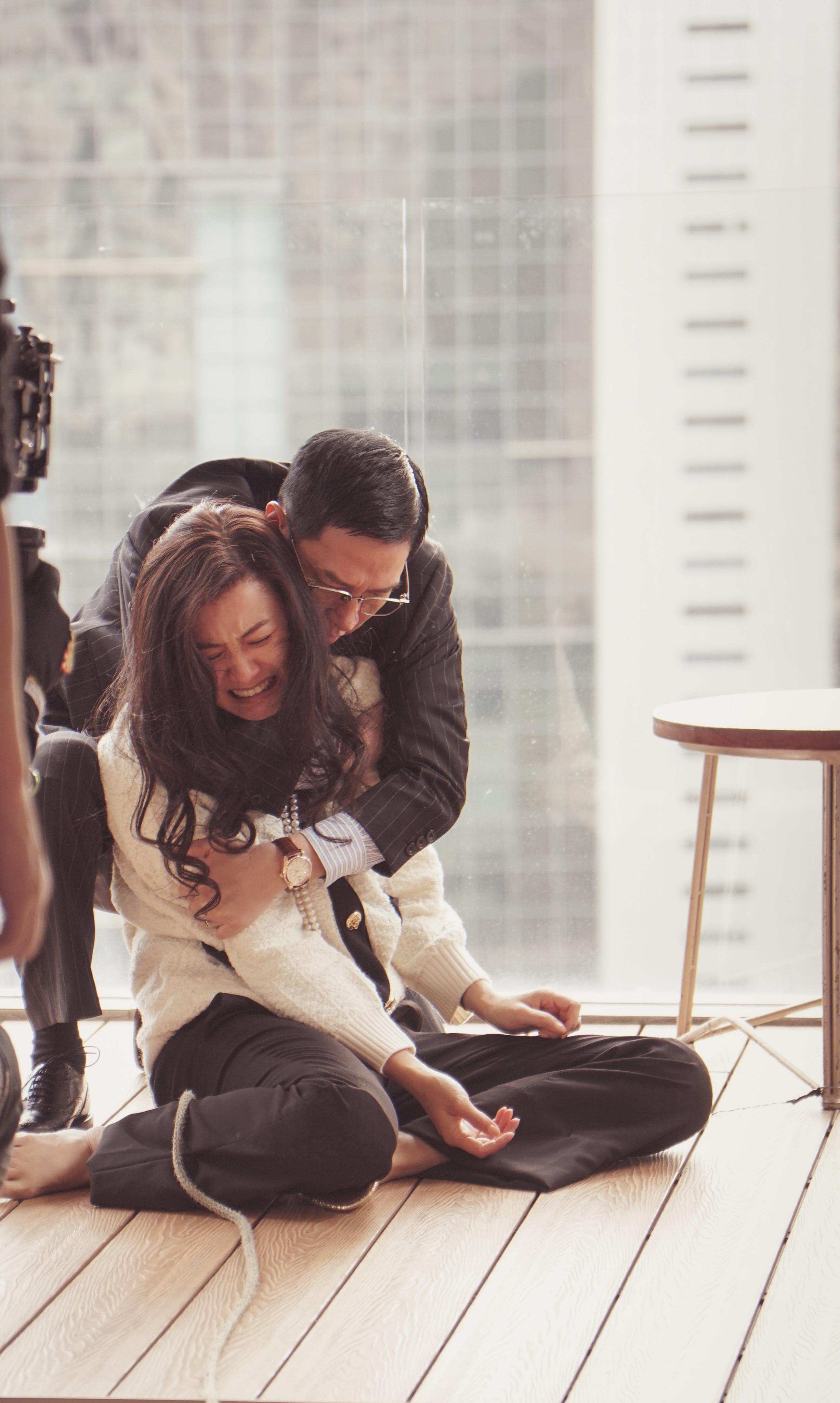 法拉第一日開工的第一場已經情緒激動得難以收拾。