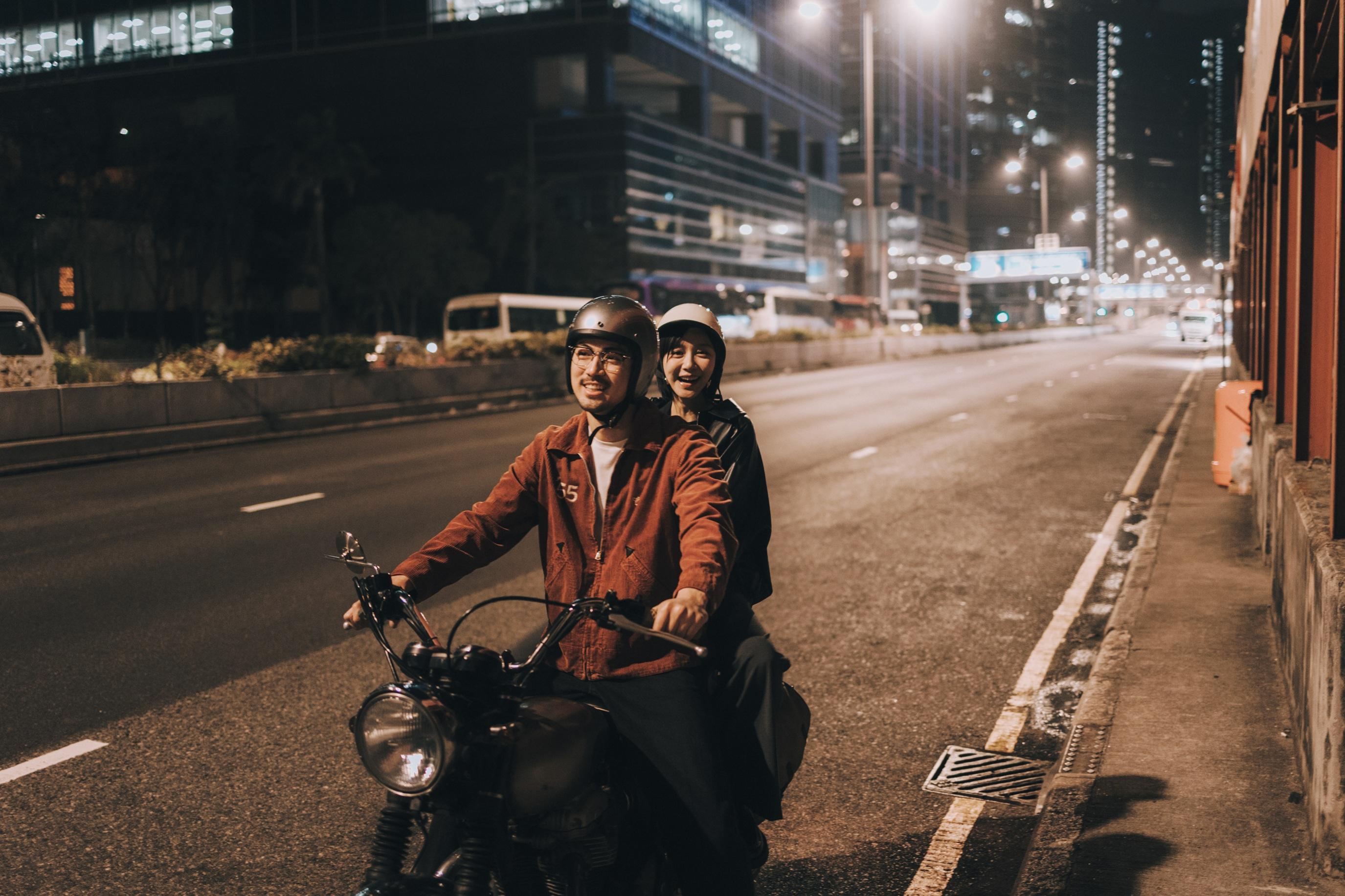 袁澧林與胡卓希回到當年「愛情三部曲」觀塘場景拍《你流淚所以我流淚》MV。