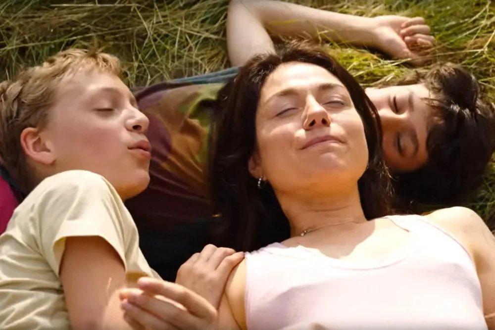 17歲的Emilie Dequenne,演《露茜妲》入行。