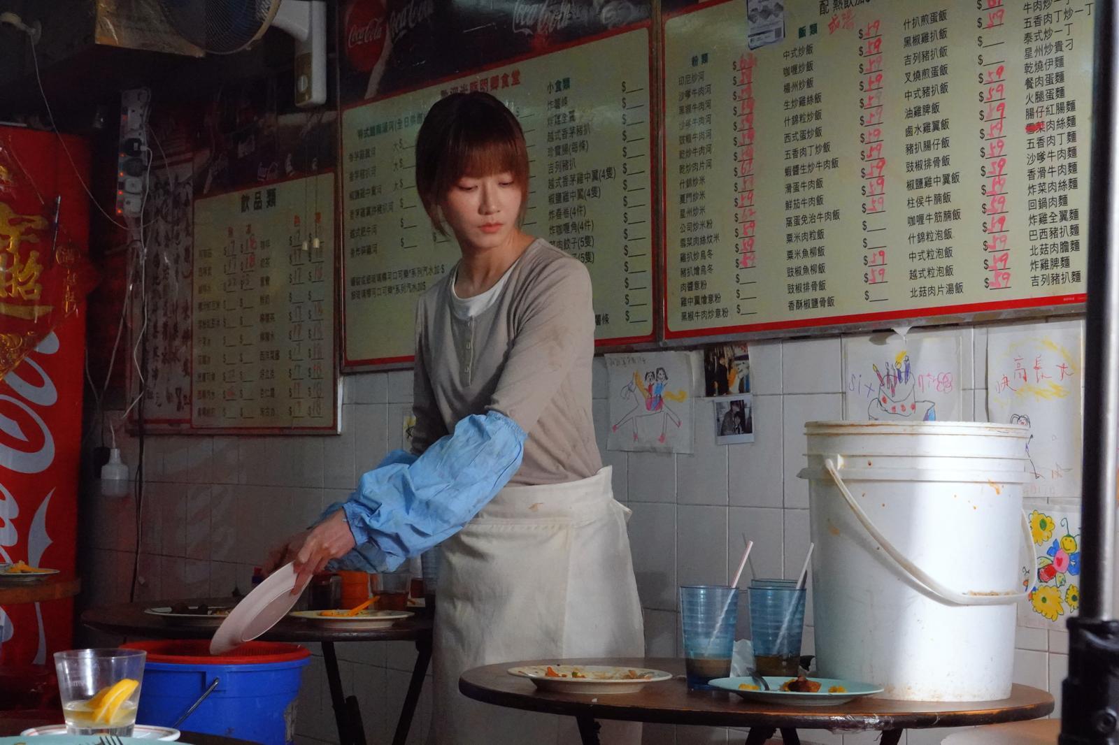 廖子妤為柳應廷Jer新歌《不要活成自己討厭的模樣》MV客串,茶餐廳老闆娘。