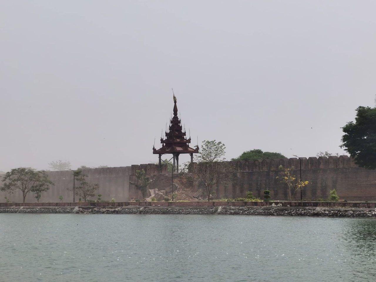 曼德勒的舊緬甸皇室宮殿部份損毀。(X)