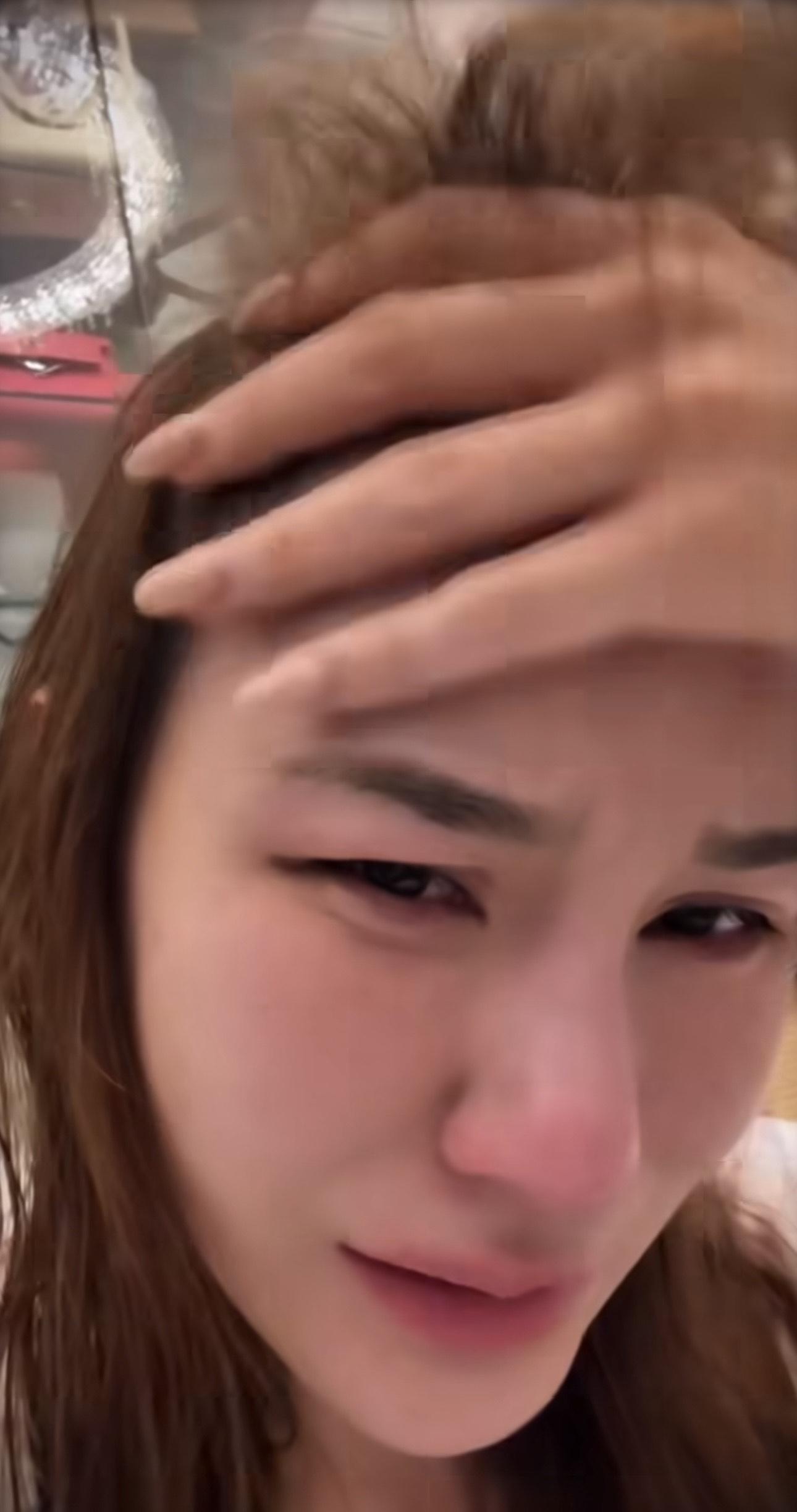 五索表示生蛇痛到好似生仔一樣。