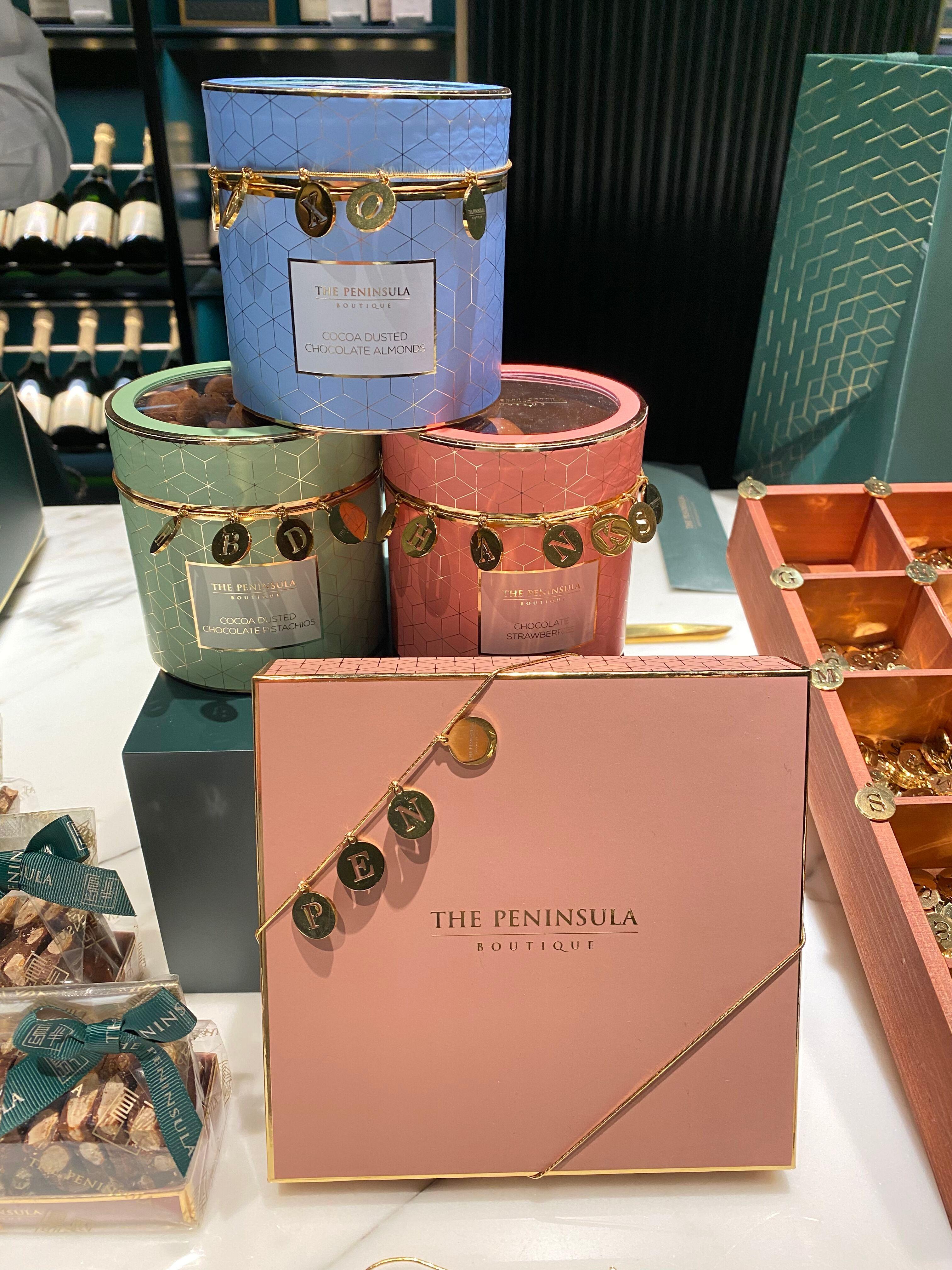 購物滿$800,需包括朱古力,即可免費獲贈專屬自選吊飾一份。(Vera Gee攝)