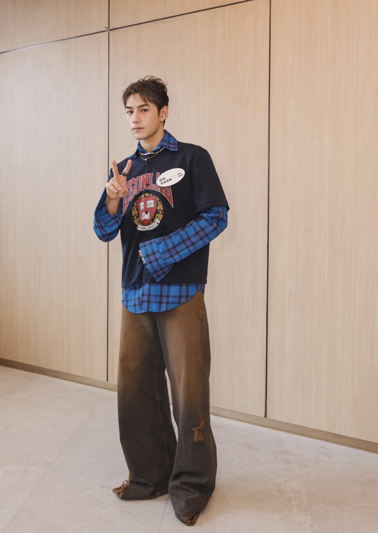 Jeffrey 預告接下來在港會拍一部青春片,以及準備下月《膠戰 RUN FOR YOUR LIVE》。