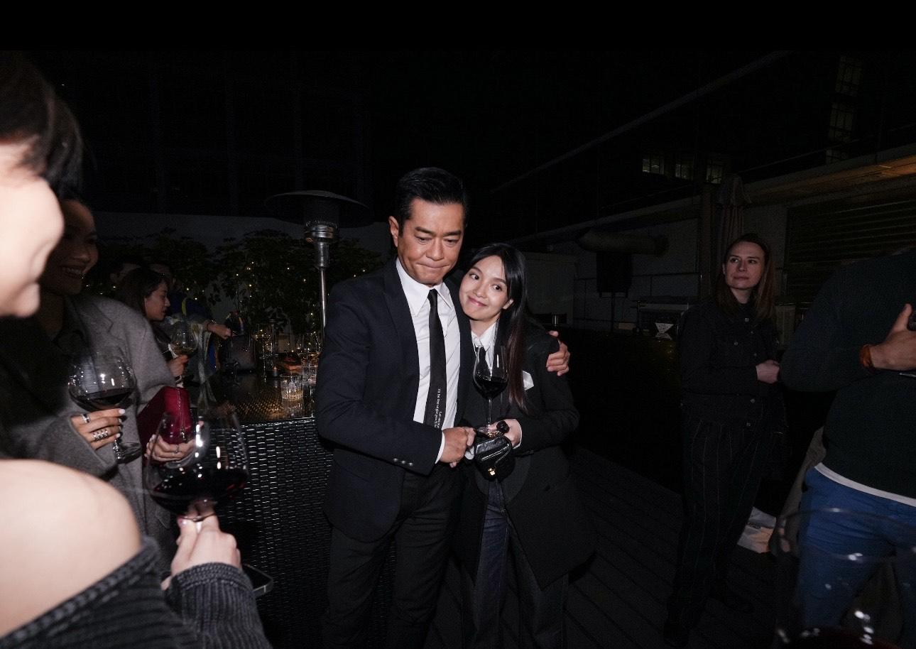 古天樂現身寰亞電影Party成眾人的「打卡點」。