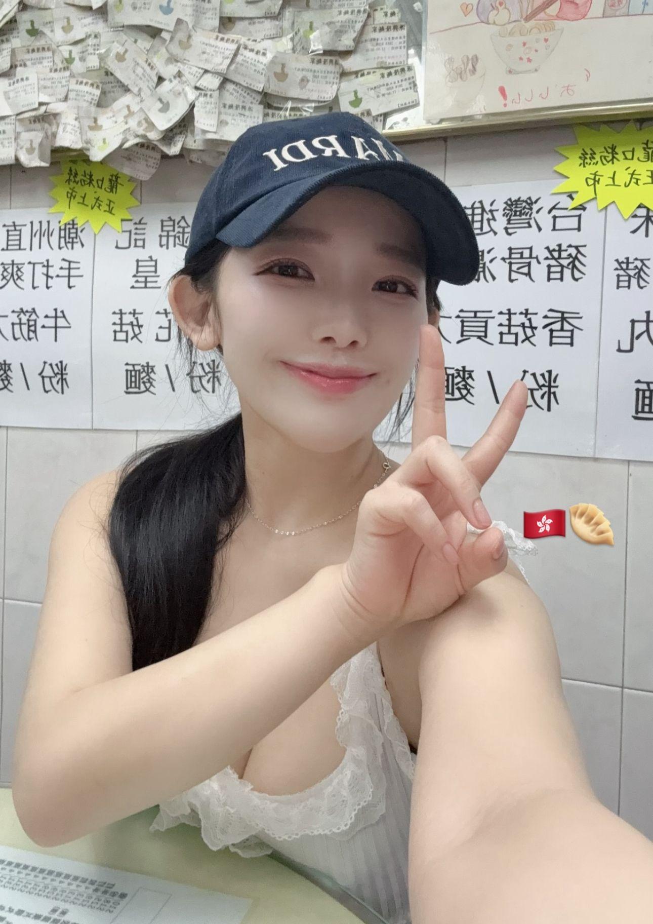 天木純昨晚到麵店醫肚。