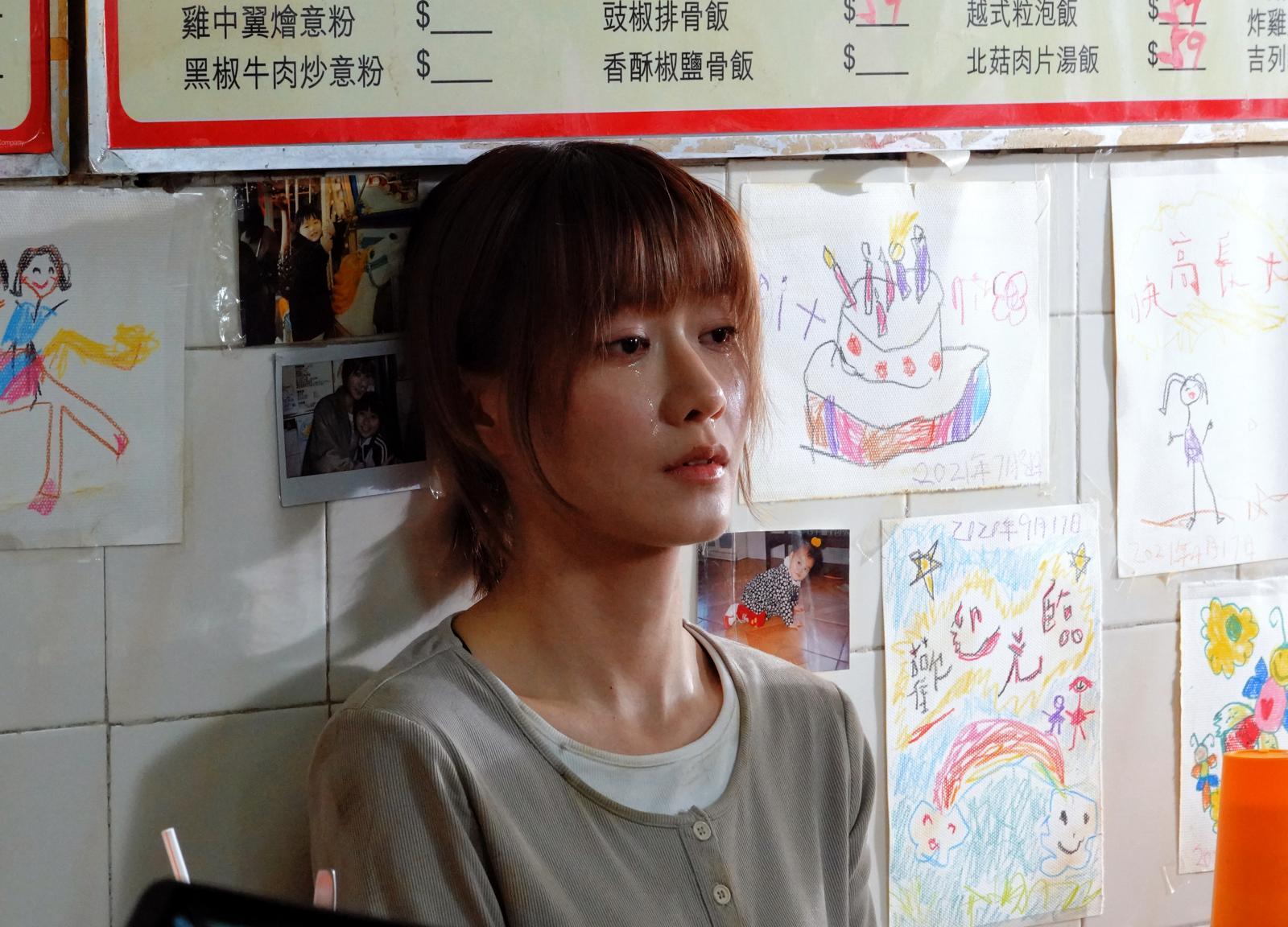 廖子妤為柳應廷Jer新歌《不要活成自己討厭的模樣》MV客串,一場默默落淚的畫面,令人看得心酸。