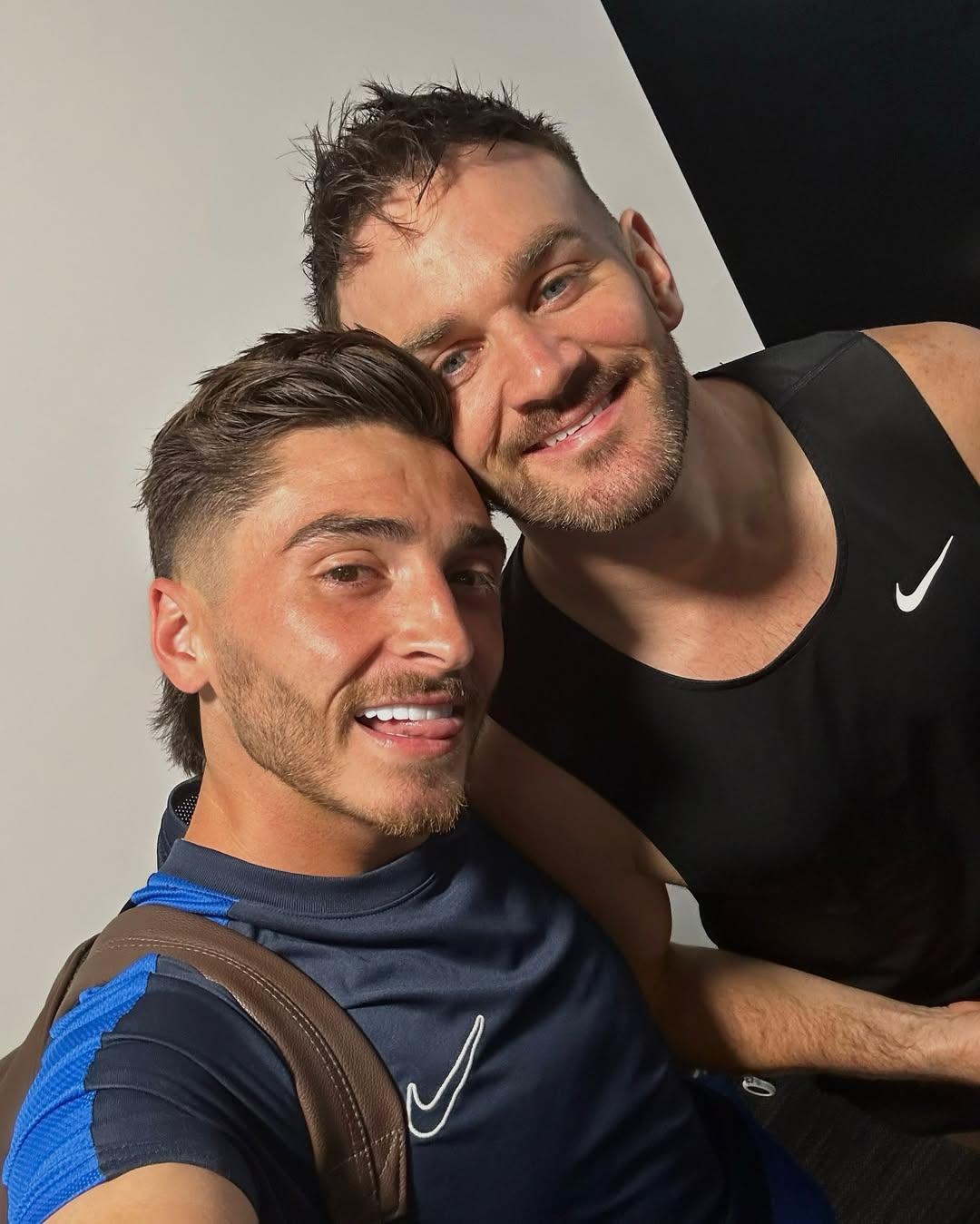 首公開同性戀男子足球員祖殊卡華路,在2021年「出櫃」。(卡華路IG)