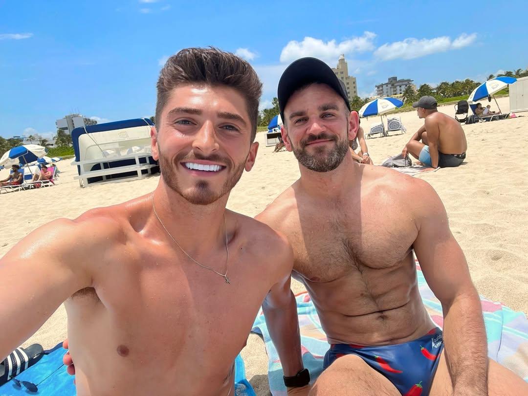 首公開同性戀男子足球員祖殊卡華路,在2021年「出櫃」。(卡華路IG)