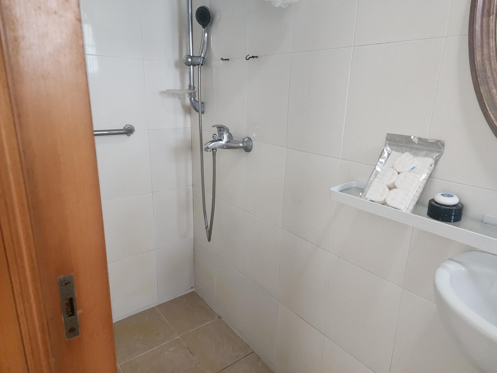 浴室裝修亦算新淨。(代理提供)