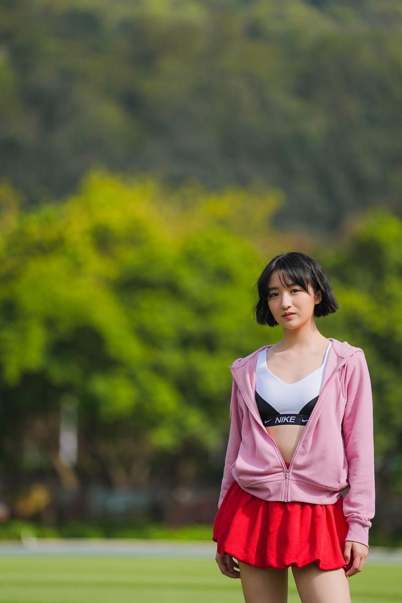 許恩怡拍廣告狂做運動:我武術賽攞冠軍。