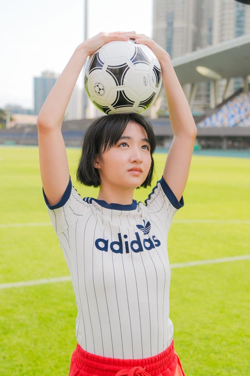 許恩怡拍廣告狂做運動:我武術賽攞冠軍。