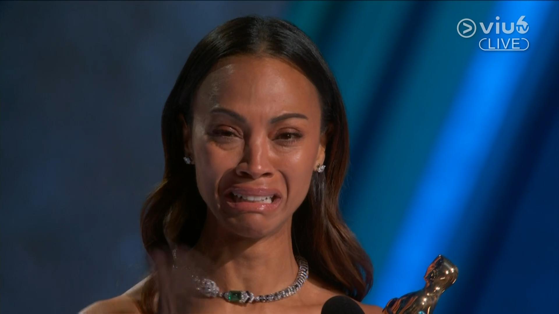 素兒莎丹娜大熱奪最佳女配角,表現激動。