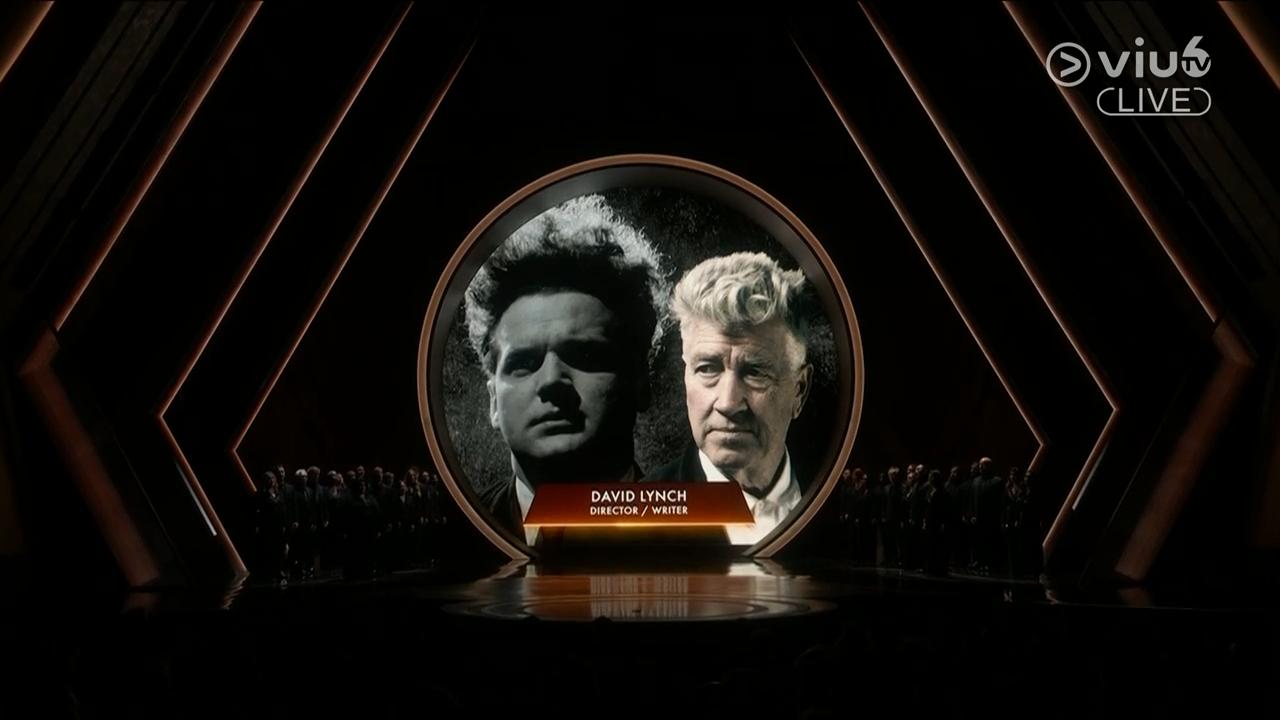 在今屆奧斯卡紀念環節中,悼念鬼才導演大衛連治。