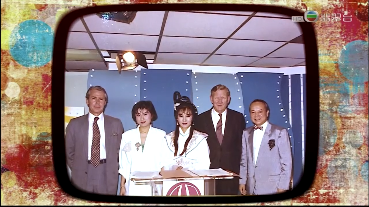 冬叔由1976年開始就主持六合彩至1993年,長達17年,令他成為六合彩標誌,更獲封為「六合彩之父」。