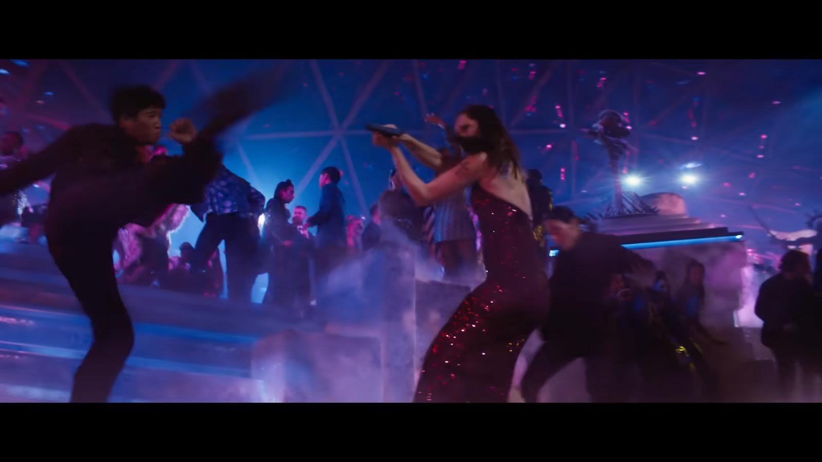 《Ballerina》預告,Ana de Armas成為一名職業殺手。