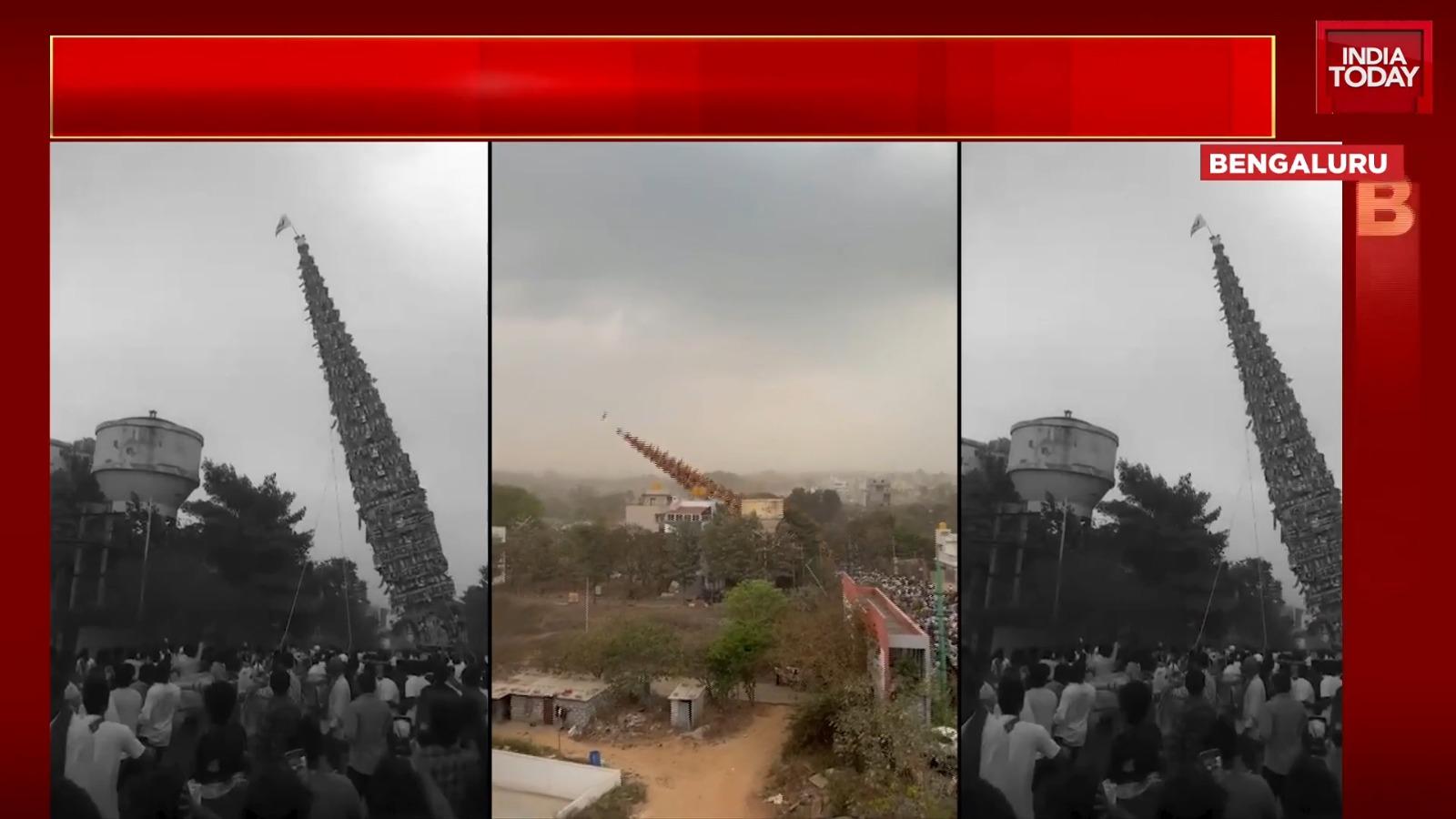 花車附近有大量人群聚集,場面混亂。(網上截圖)