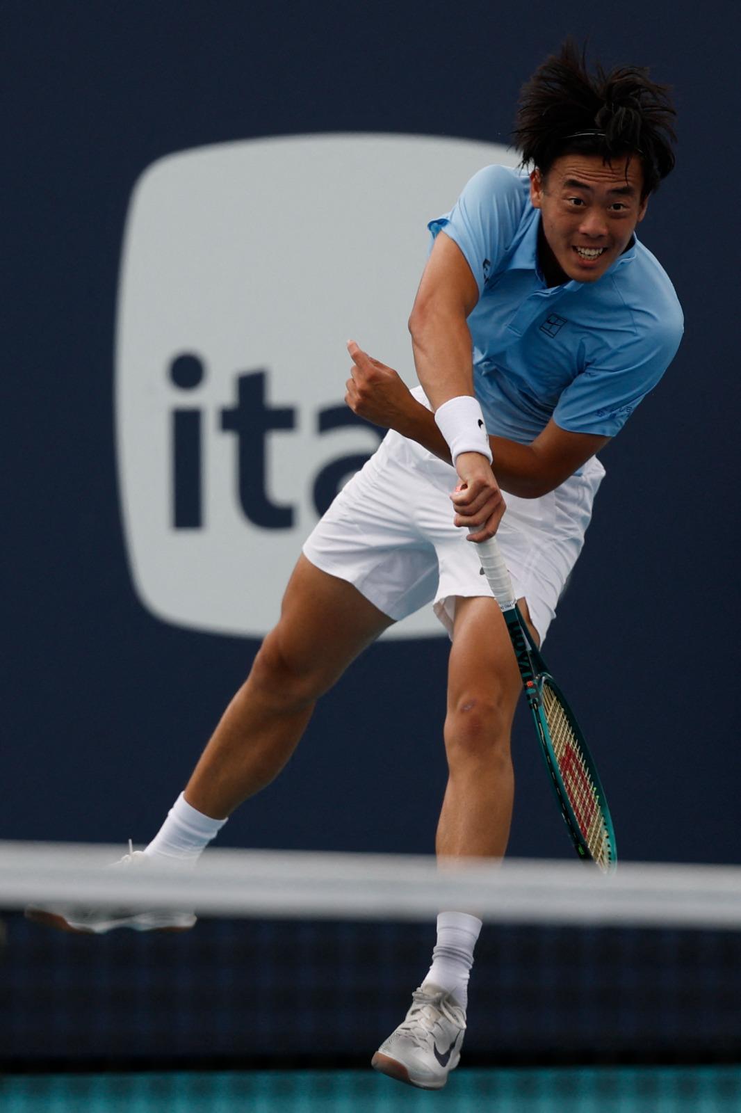 黃澤林在邁亞密公開賽第3圈止步。以盤數1:2不敵澳洲的禾頓(Adam Walton)。(資料圖片)