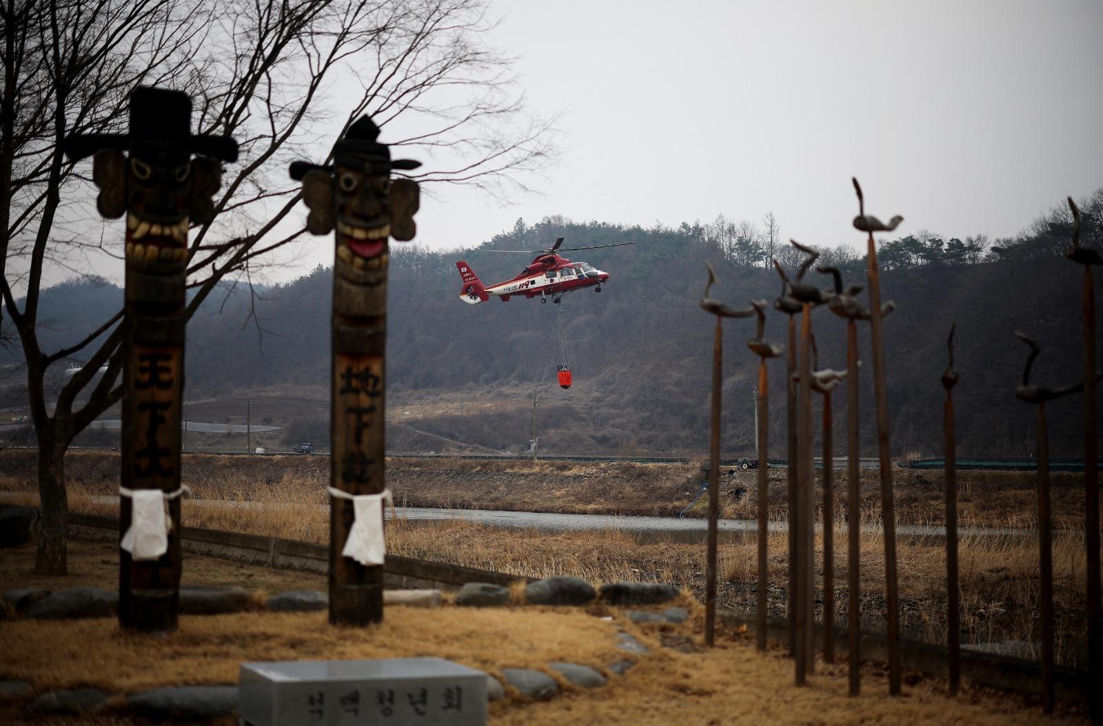 南韓山火受災面積已達4萬8150公頃。(美聯社)