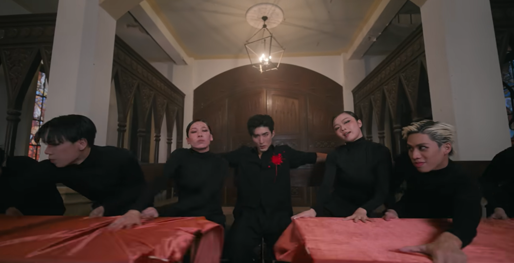 Aska表示拍《Catch A Feeling》MV打破自己紀錄,拍了接近24小時。