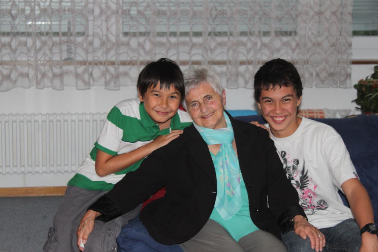 兩兄弟兒時隨父母探望祖母,在北意多洛米蒂山區祖鄉度假,難忘祖母的溫情美食,於是把這份窩心回憶帶到餐廳的菜單上。(被訪者提供照片)