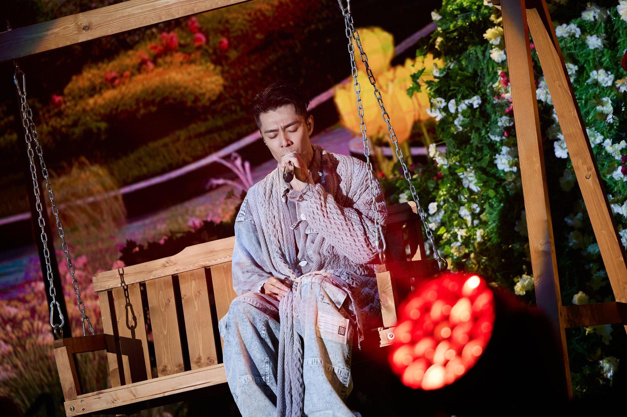 在這次的粉絲見面會上,周柏豪邀請大家來到他的「家」。