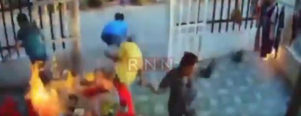 各人慌忙走避,有人跌低,有人摔出屋外。(互聯網)