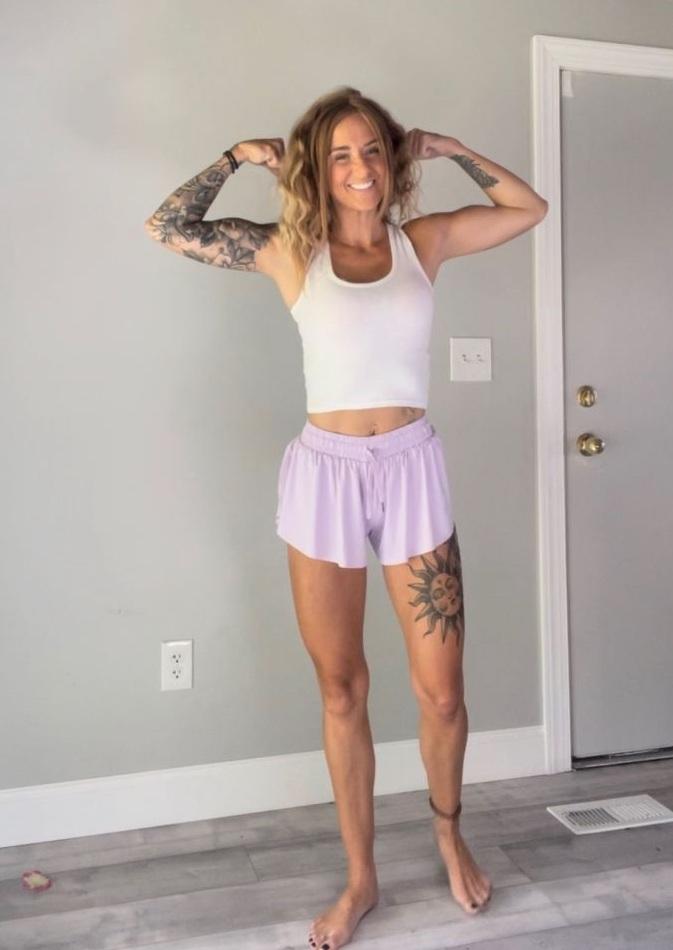 薩拉丁是瑜伽導師,出事前愛做強度體能訓練。(互聯網)