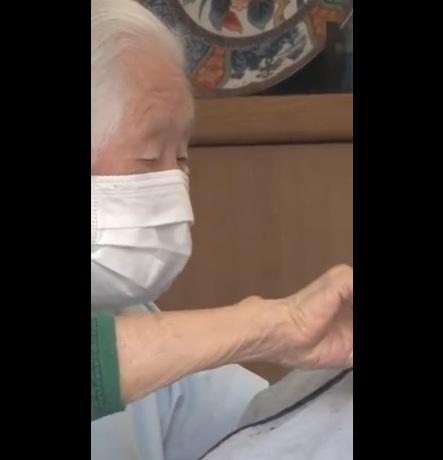 箱石入行94年,理髮手藝出色。(互聯網)