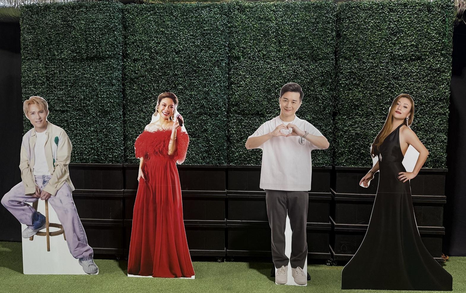 現場設有4位歌手的人形紙板,成為樂迷的打卡熱點。