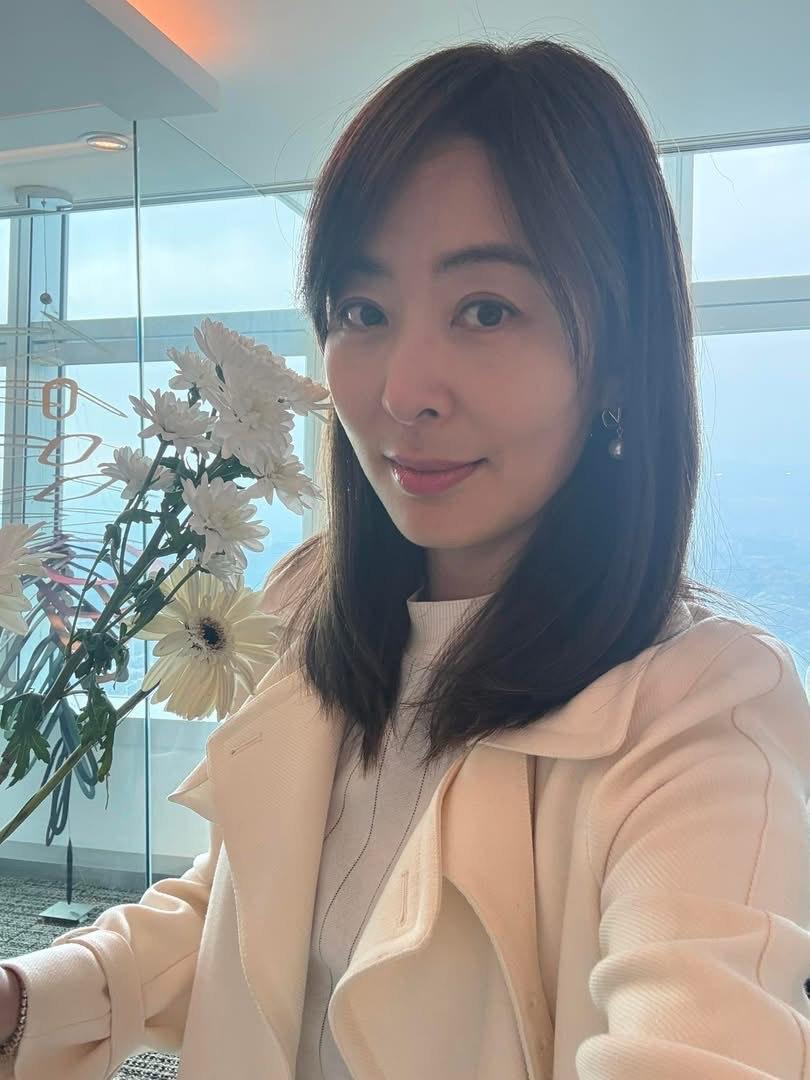 對於大S的家庭事,賈永婕被狗仔葛斯齊指控不時漏口風。