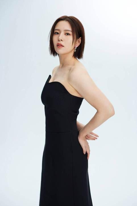 劉品言14歲時以女團Sweety出道,如今已奠定其演藝界地位。