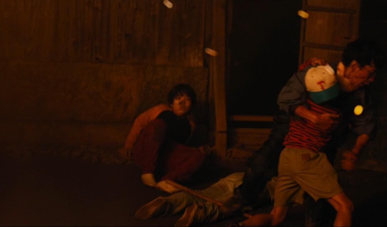 不只後藤家維持恐怖習俗駭人,村民為了自保寧願犧牲小孩同樣令人心寒。