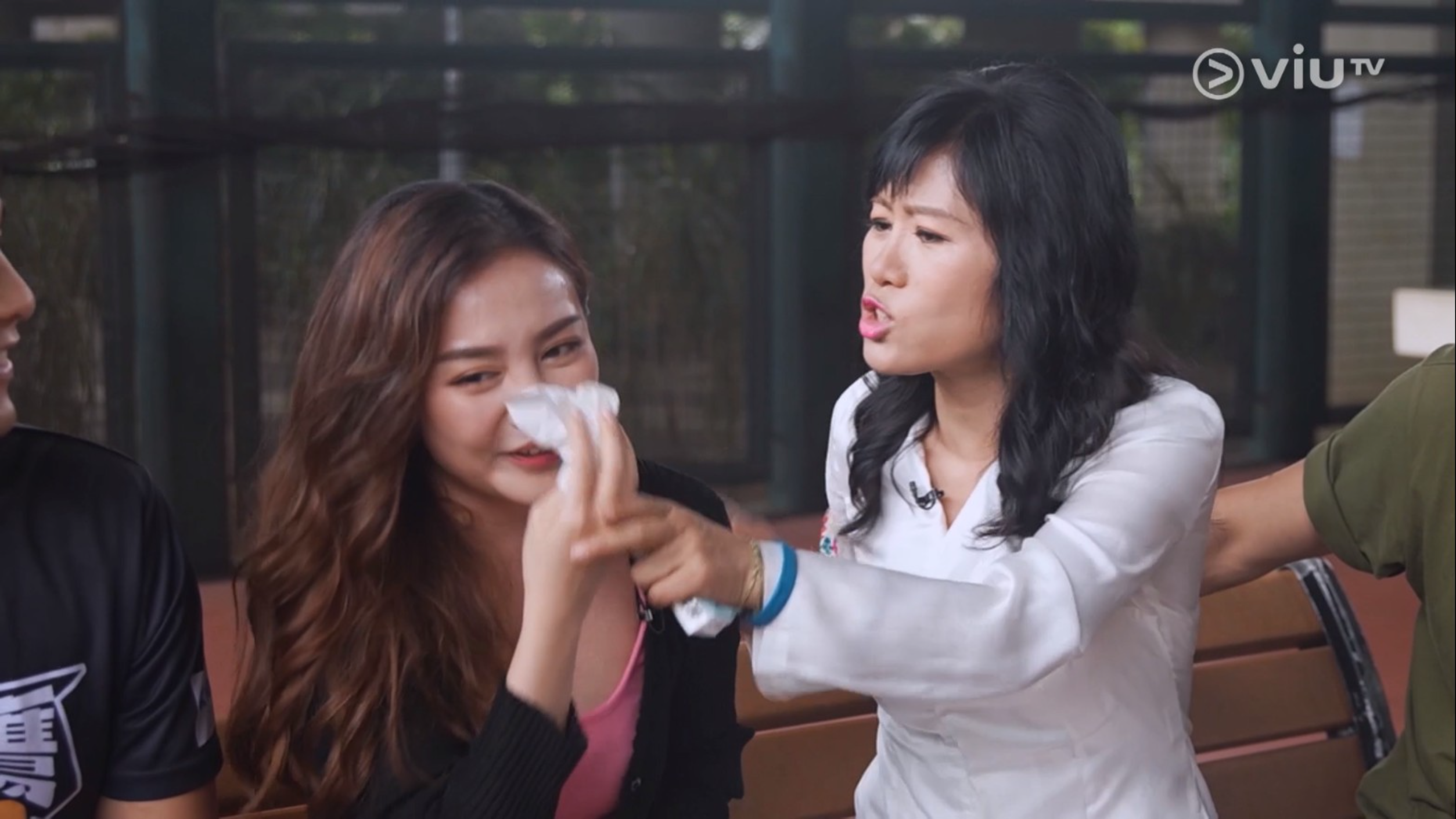 七仙羽當時收了Ashina做徒弟,更賜八鮮乳封號。