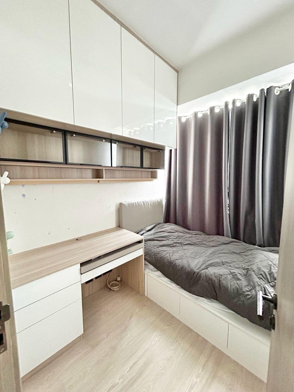 單位有兩房,細房附帶不少訂製傢俬。(代理提供)