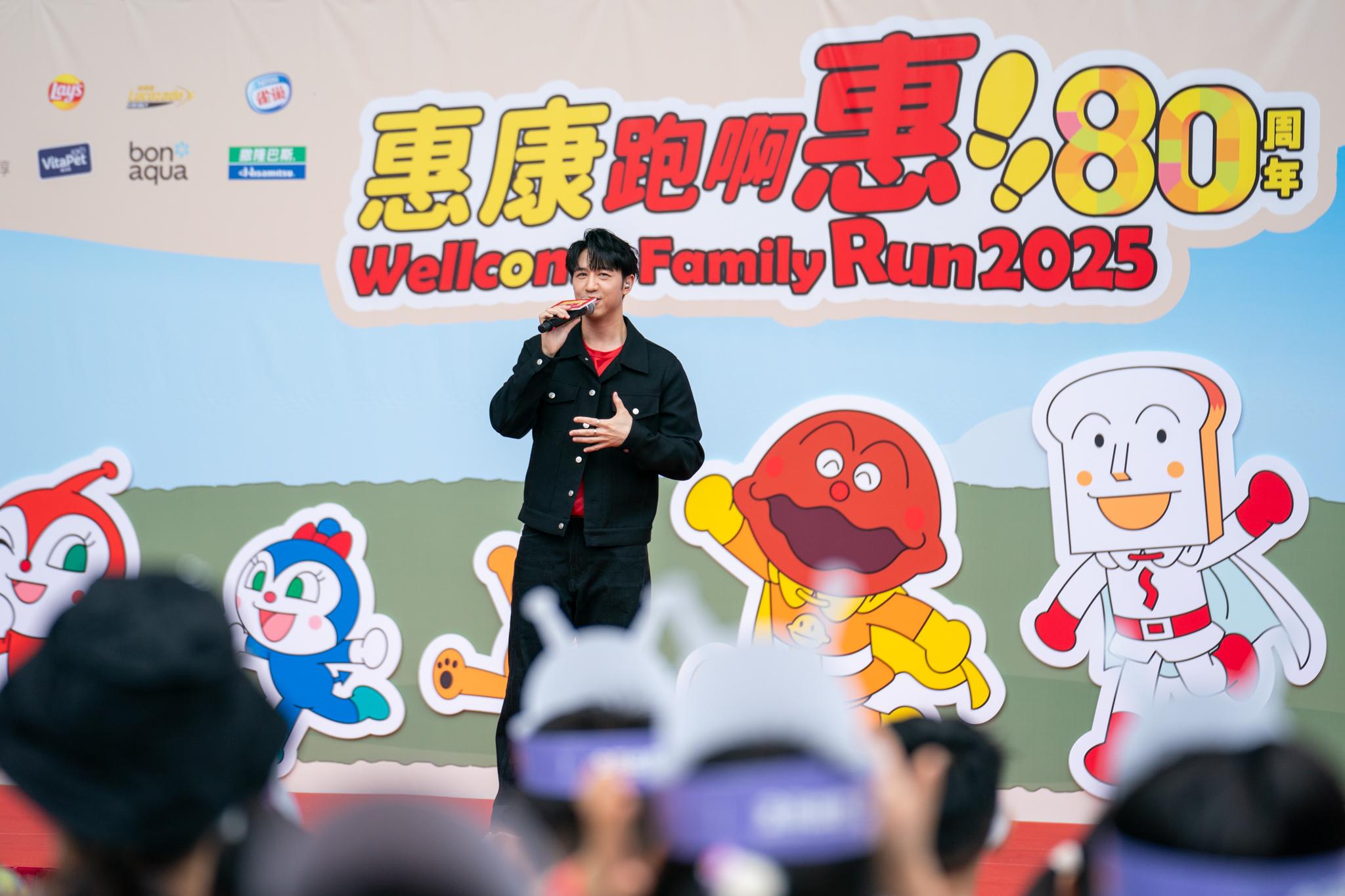 人氣歌手馮允謙(Jay Fung) 應邀出席「食早餐呀惠」開幕活動,並獻唱多首歌曲。