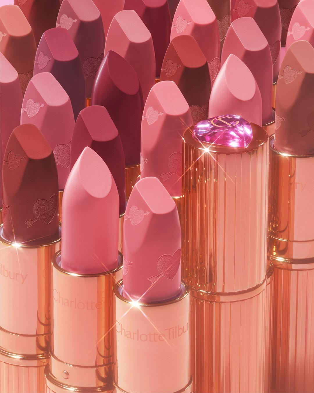 PILLOW TALK LOVE EFFECT LIPSTICKS 心動蜜語唇膏 $300