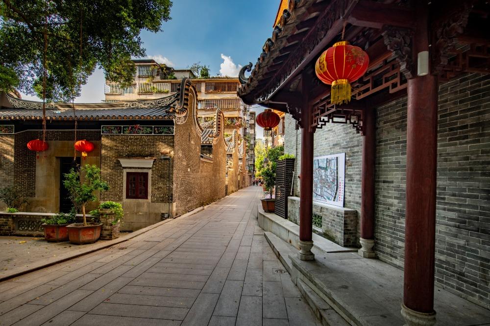 「任圍百工」是佛山古鎮六大片區之一,禪城區2020年對任圍舊街巷進行改造,修繕超過300棟傳統民居和古建築,打造新舊共生的文化新空間。(圖片來源:視覺中國)