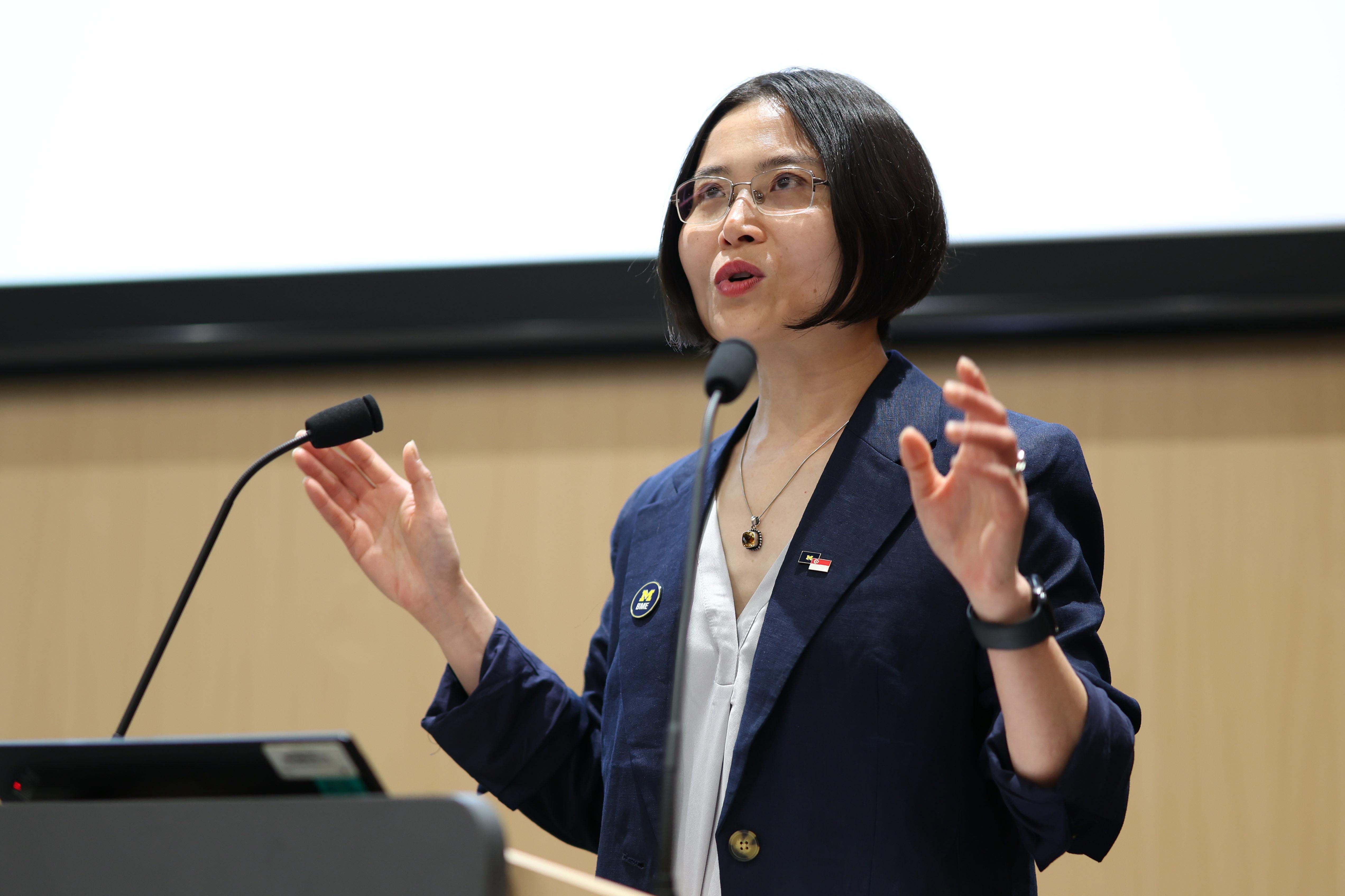 親身出席發布會的包括李嘉誠基金會董事周凱旋、淡馬錫信託基金會主席兼前總理李顯龍太太何晶,以及密西根大學李嘉誠講座教授徐蓁(圖)。(李嘉誠基金會提供)