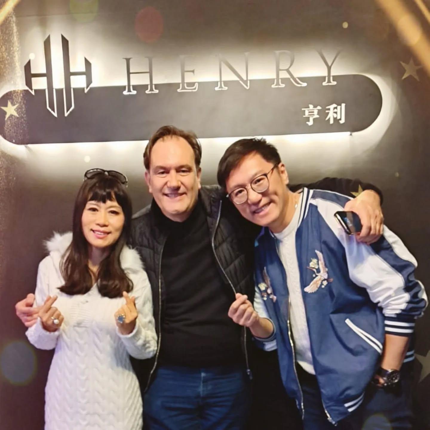 主辦唱笑會的其中一位負責人兼七師傅經理人Henry稱所有贊助款項是直入大會袋中。