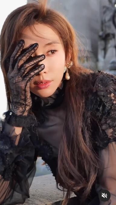 林志玲巴黎的美照。