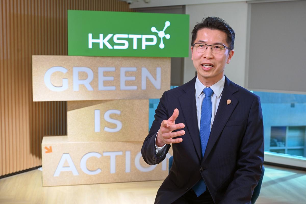 香港科技園公司綠色科技副總監李俊豪相信綠色科技樞紐能帶動更多商業機會。(政府新聞處圖片)