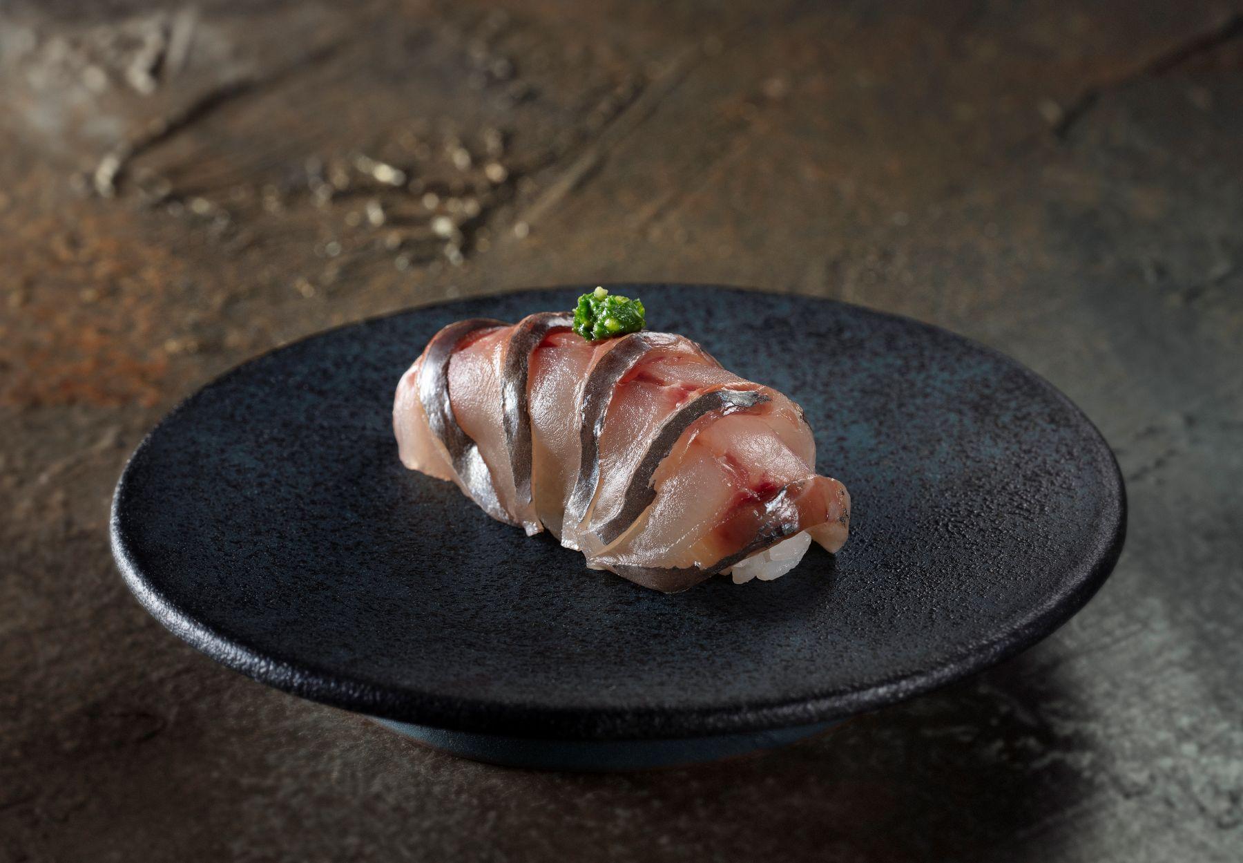 池魚配柚子胡椒葱醬壽司(日本產)$28/件