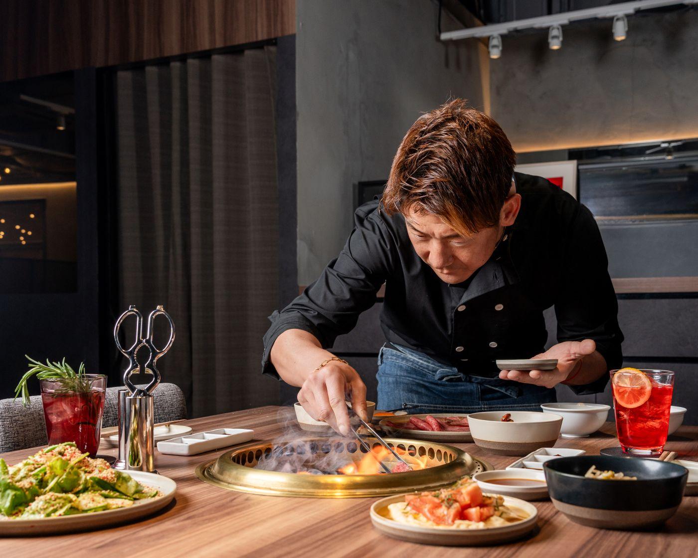 日韓混血店主津川勝治具有多年營運燒肉餐廳經驗,與東京肉類批發商建立了良好關係,能取得A5和牛不同稀有部位。