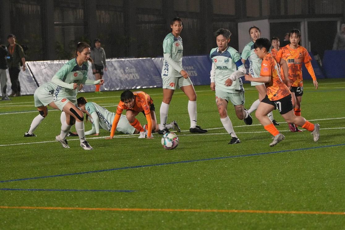 ViuTV「螢花」足球隊歷過6個月特訓,終迎來終極一戰。