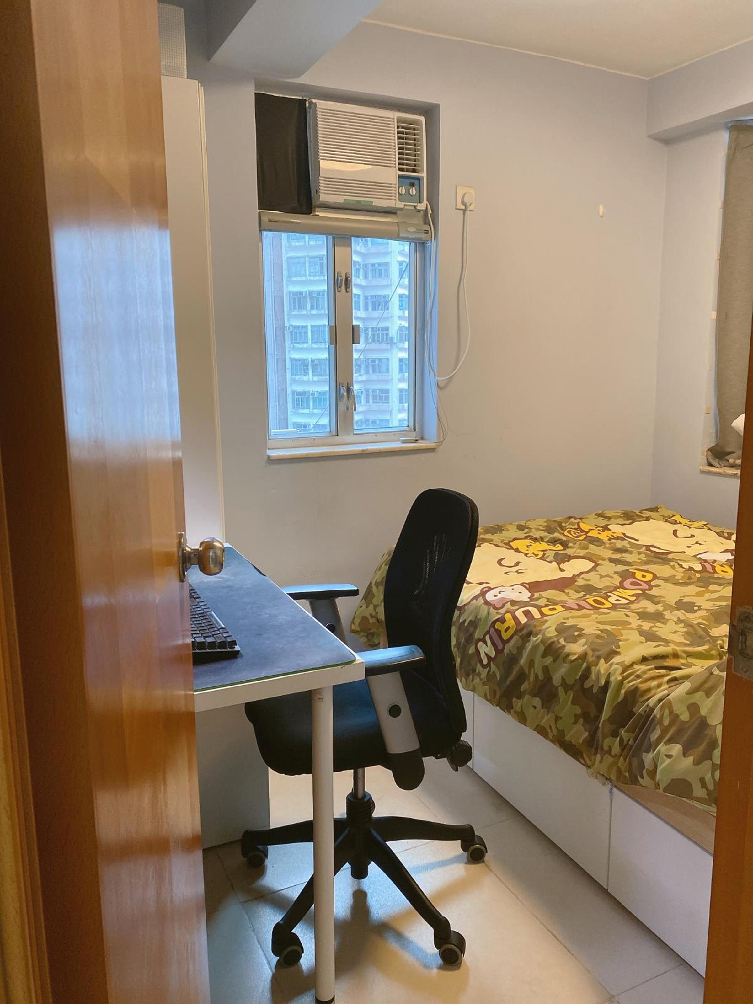 單位有兩房,採「眼鏡房」設計。