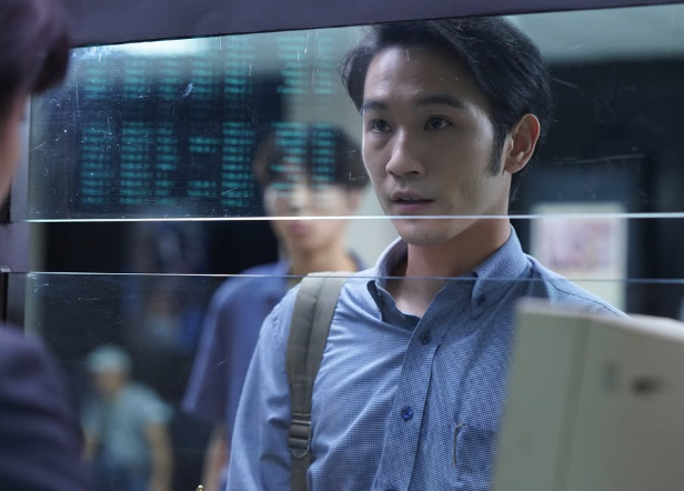 蘇家樂在劇集《三命》演3種命途的駱澤信,其中一個身份是公務員。