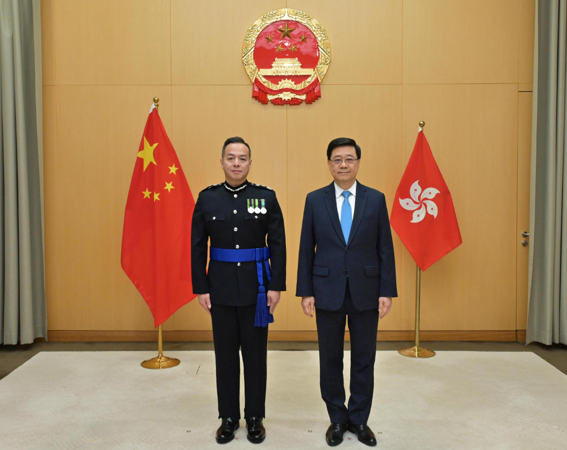 新任警務處處長周一鳴在行政長官李家超監誓下宣誓就職。