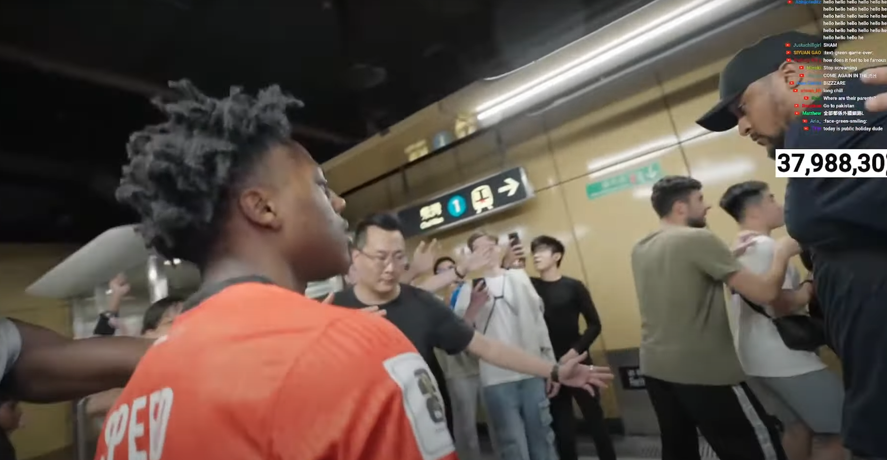 「IShowSpeed」由上環乘港鐵前往天后,逾百名粉絲尾隨,場面被網民指如「屍殺列車」。