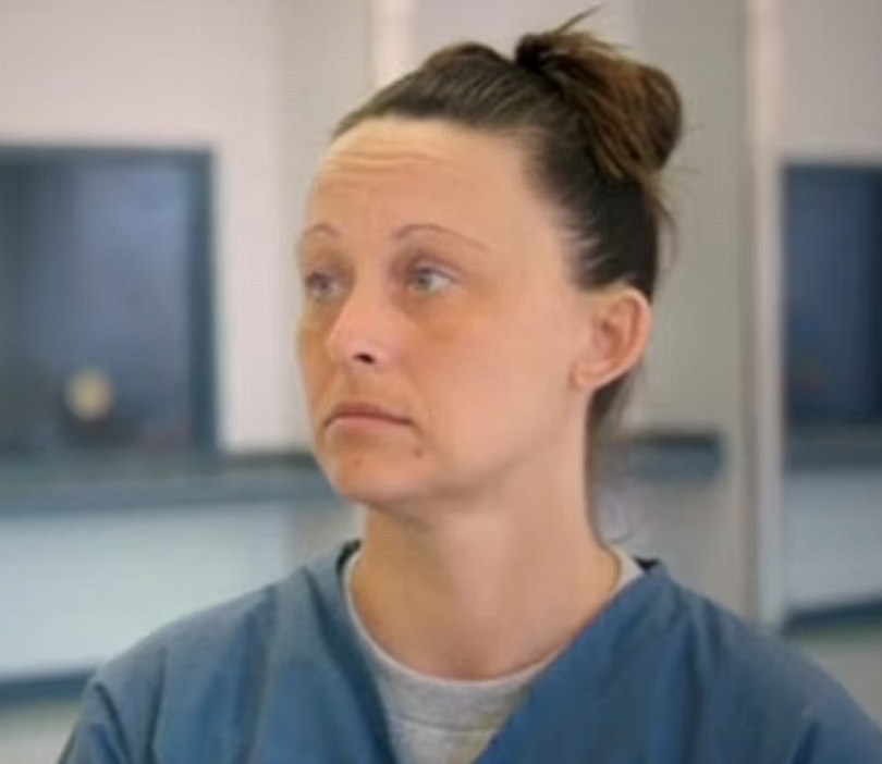 AJ母親至今仍稱無辜。(互聯網)